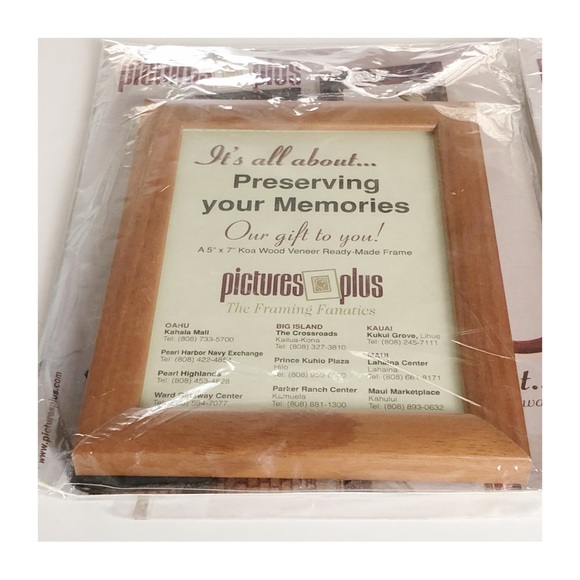 Bundle of Hawaii Koa Picture Frames & Hawaiian Native Treasures Mini Photo Album - Picture 3 of 12